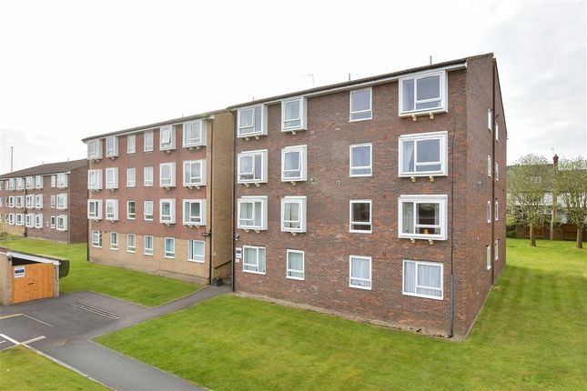 1-bed flat on Station Approach, Cheam, £240,000