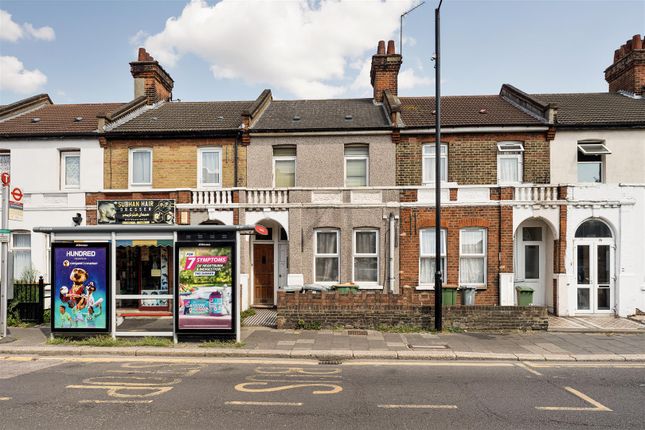 Green Street, E7