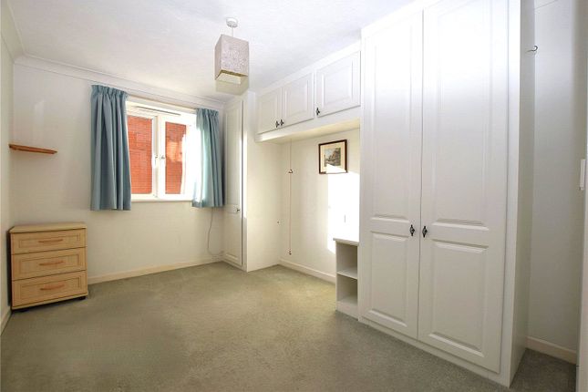 55, Willow Court, Alton photo 4