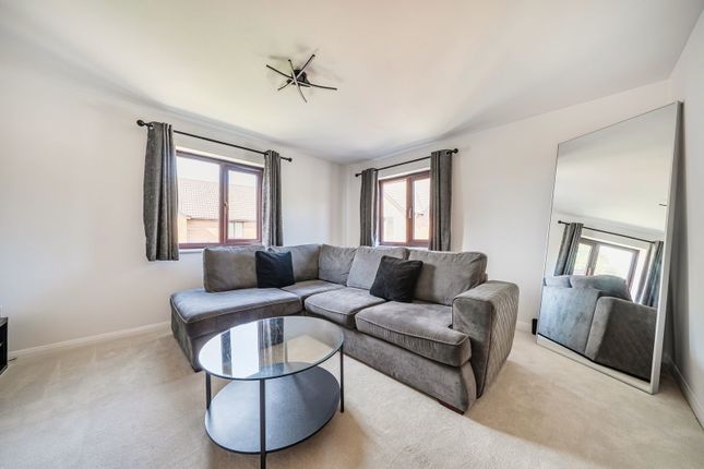 Hillview Court,Flat 5, Froud Way, Wimborne photo 2