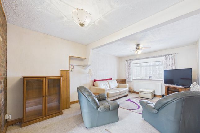 161, Bedfont Lane, Middlesex photo 2