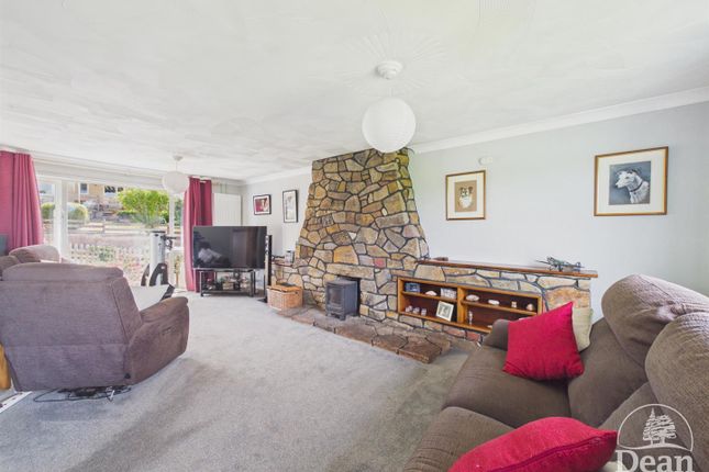 2, Dean View, Cinderford photo 2