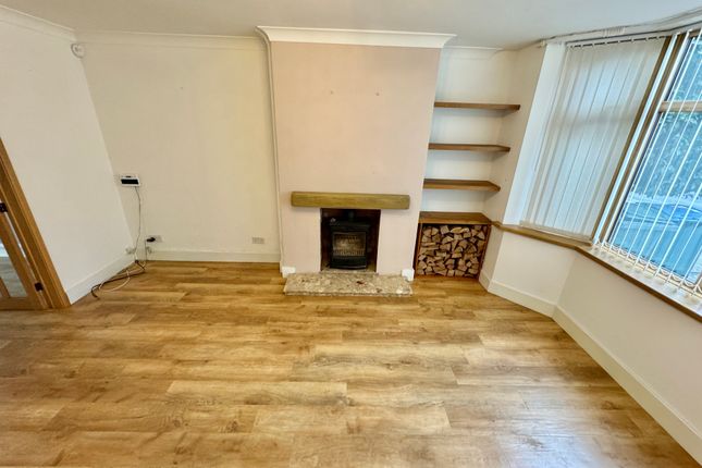 46, Coventry photo 2