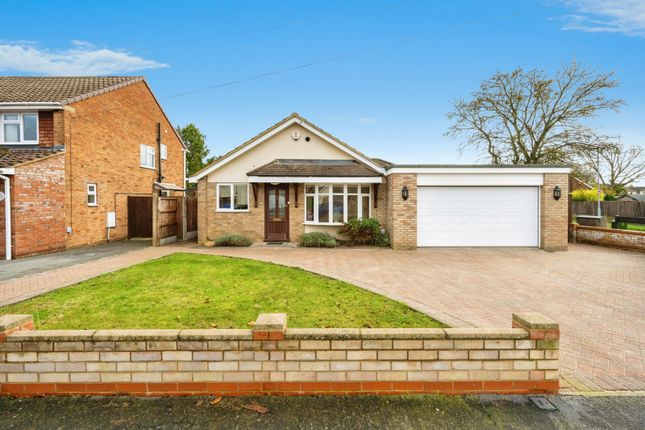 3-bed bungalow on 76, Heronscroft, Bedfordshire, £525,000