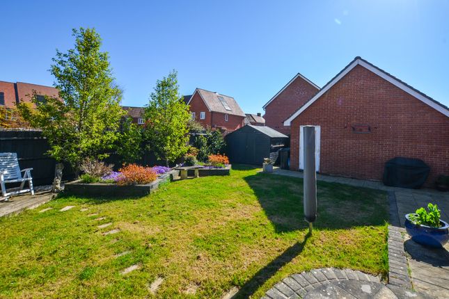 10, Berkley Avenue, Hailsham photo 3