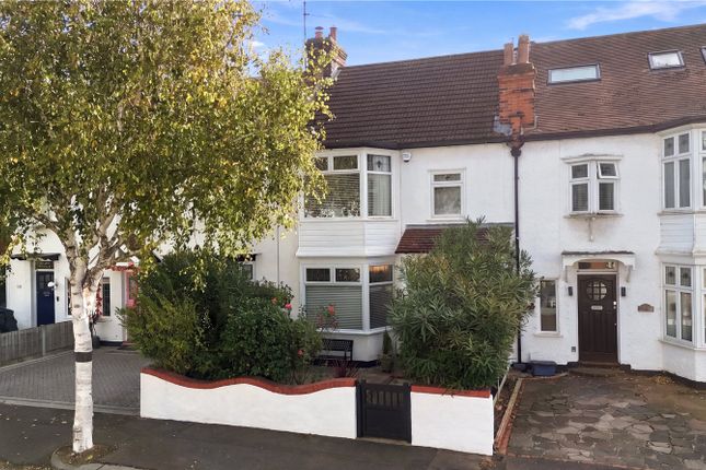 3-bed terraced on Shaftesbury Avenue, Essex, £525,000
