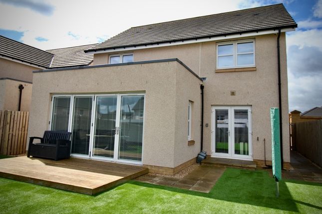 Detached house to rent in Shiel Hall Circle, Rosewell, Midlothian