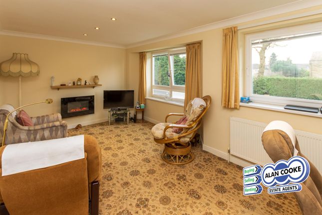 4, Chartwell Court, Leeds photo 2