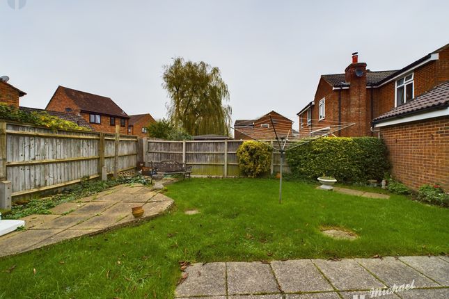 Copy of 1 Little Mollards, Aylesbury photo 3