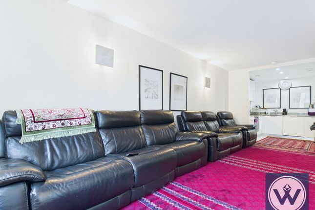 Cardinal Building,Flat 418, Station Approach, Hayes photo 4