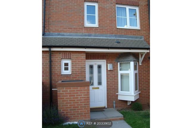 Thumbnail Terraced house to rent in Stowe Drive, Rugby