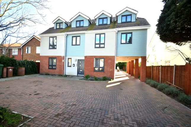 Thumbnail Penthouse to rent in Staines Road West, Ashford