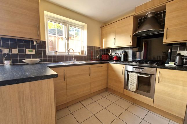 Dumas Drive, Fareham photo 2