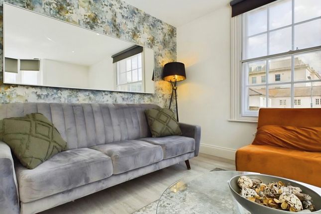 Flat 2, 34-36, St. Georges Road, East Sussex photo 3