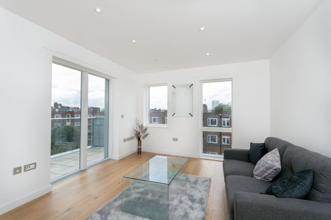 Thumbnail Flat to rent in Branch Place, London