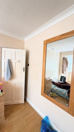 Rowan Avenue, Hove photo 5