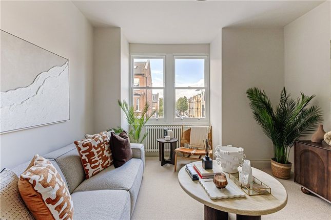 Flat 18, Quenington Mansions,, Rostrevor Road, London photo 3