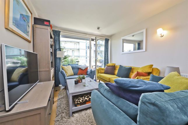 Flat for sale in Station Approach, Hayes