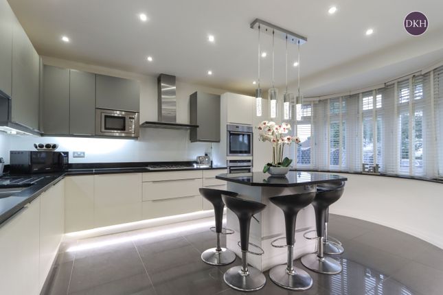 4, Fairview Drive, Hertfordshire photo 2