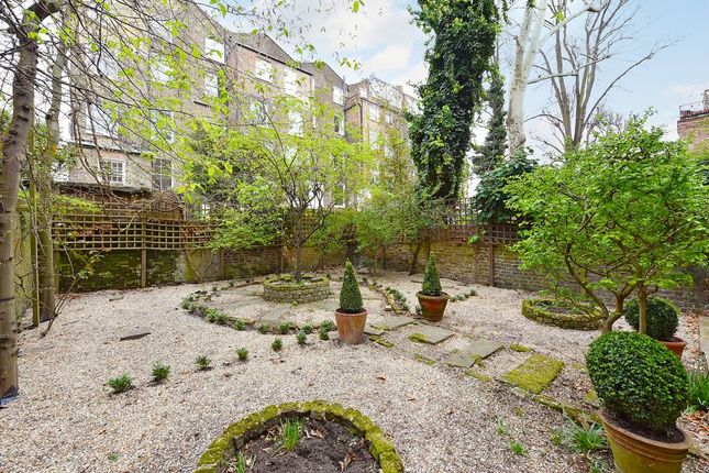 Property to rent in St Lukes Road, Notting Hill Gate