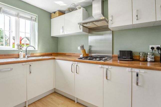 5, Bay Close, Derby photo 3