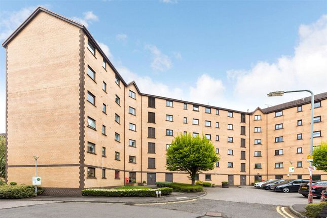 Flat for sale in Riverview Place, Glasgow