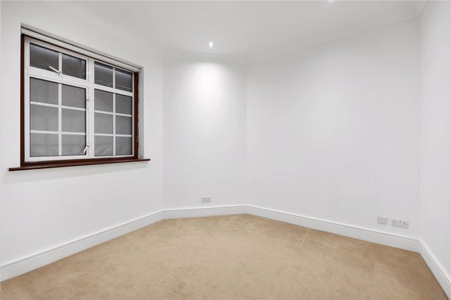 Detached house to rent in Armitage Road, Golders Green