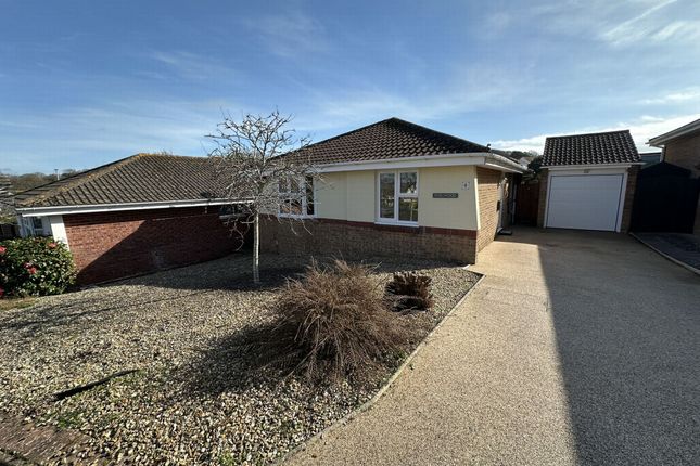 3-bed bungalow on 8, Gilpin Close, Dawlish, £325,000