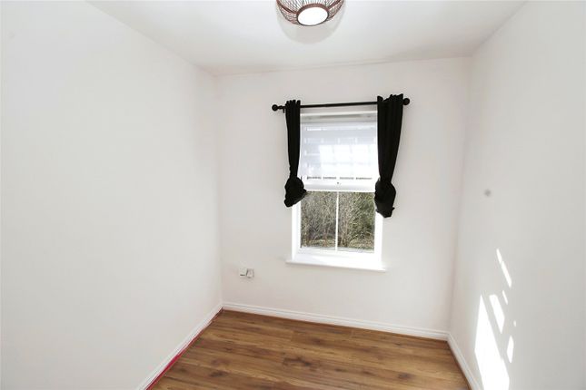 Flat for sale in Stonemere Drive, Radcliffe, Manchester, Greater Manchester