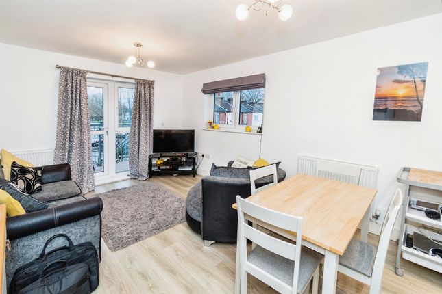 Flat for sale in Summers Street, Southampton
