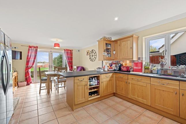 Holly Tree House, High Road, Wisbech photo 2