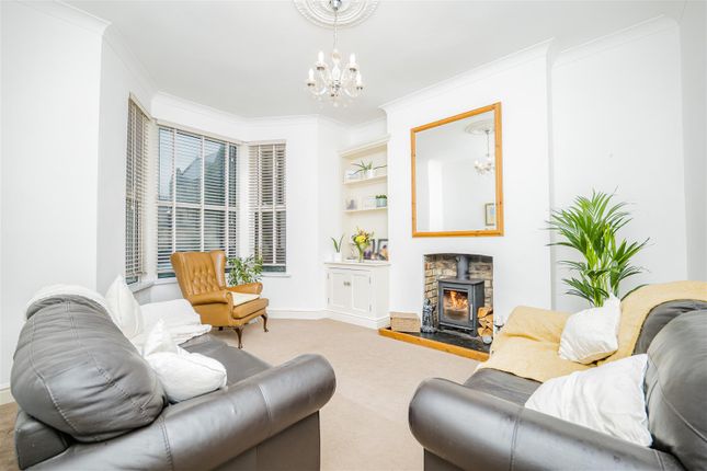 5, St. Nicholas Road, Barry photo 2
