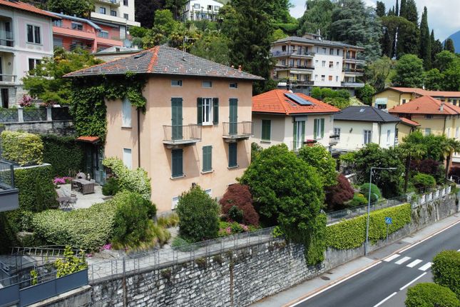 Thumbnail Villa for sale in Via Dei Villini, 7, 22100 Como Co, Italy