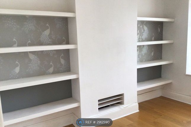 Flat, A Lyndhurst Road, Hove photo 4