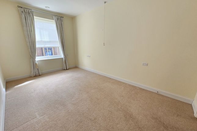 Flat 6, 2, Bowes Lyon Place, Dorchester photo 5