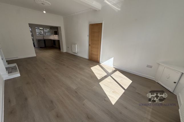 75, Bryntaf, Merthyr Tydfil photo 2