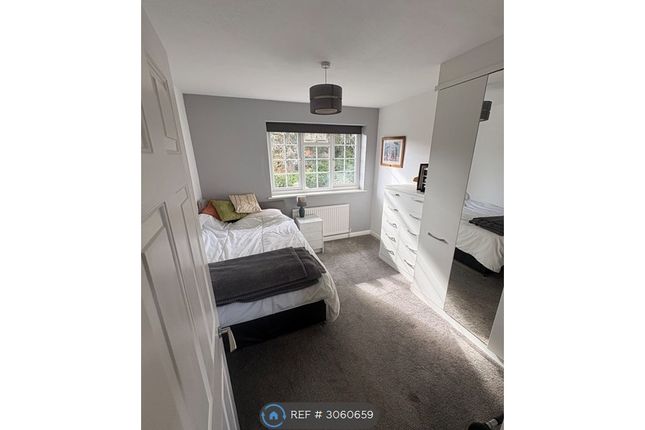 Hill Rise, Chalfont St Peter, Gerrards Cross photo 5