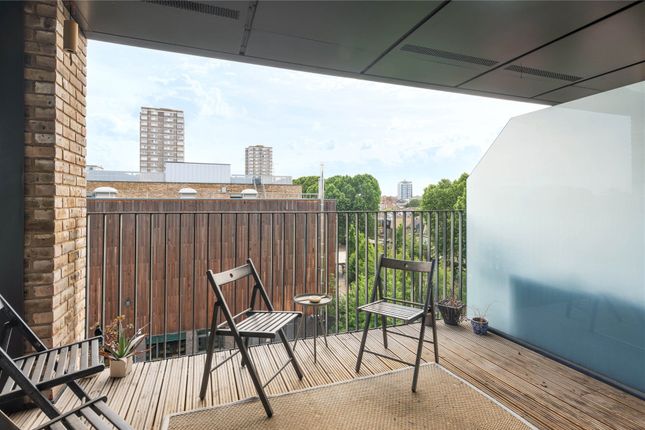 95, Cobalt Place, London photo 4