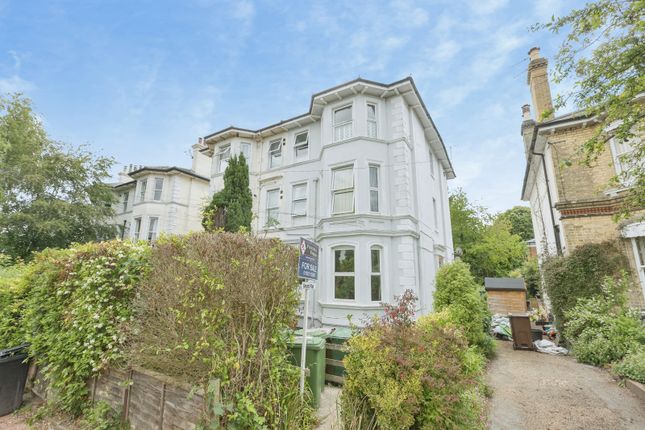 Garden Flat, 10, St. James Road, Kent photo 4