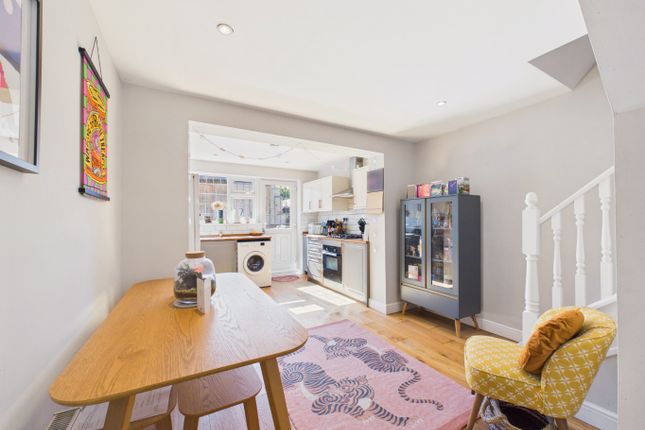 6 Brook Terrace, Church Street, Brough photo 4