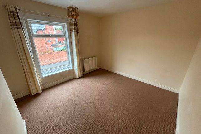 15, Queensgate, East Riding of Yorkshire photo 5