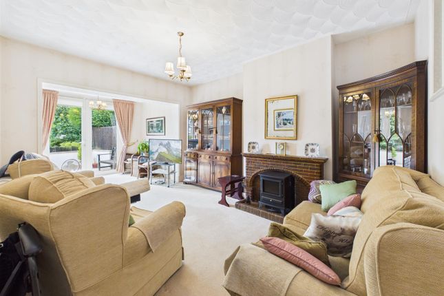 9, Birch Avenue, Reading photo 3