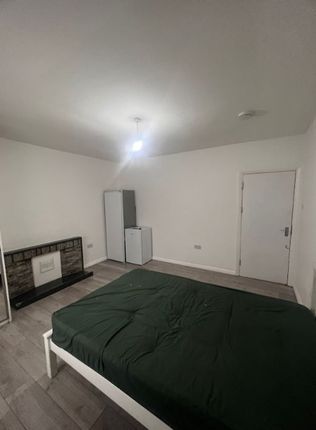 1 Berekly Court, Neasden Lane, London photo 3