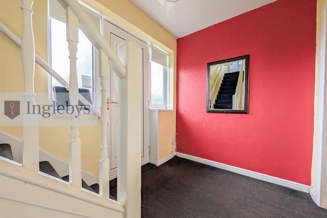 38, Linden Road, Brotton photo 2