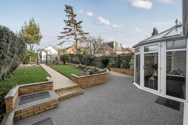 48, Hill Park Road, Hampshire photo 3