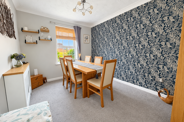 15, Forde Park, Yeovil photo 3