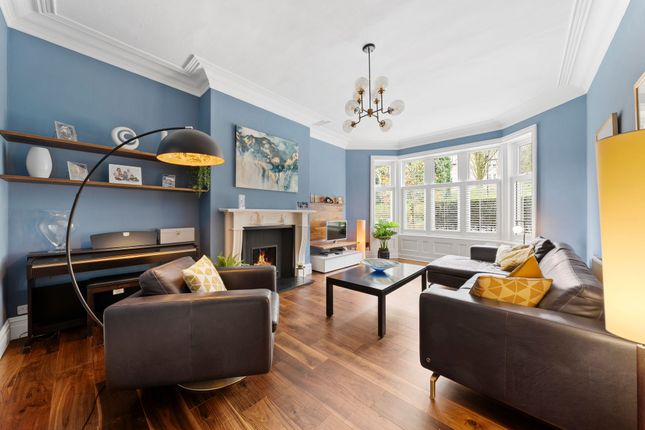 2 Harlow Moor Road, Harrogate photo 3