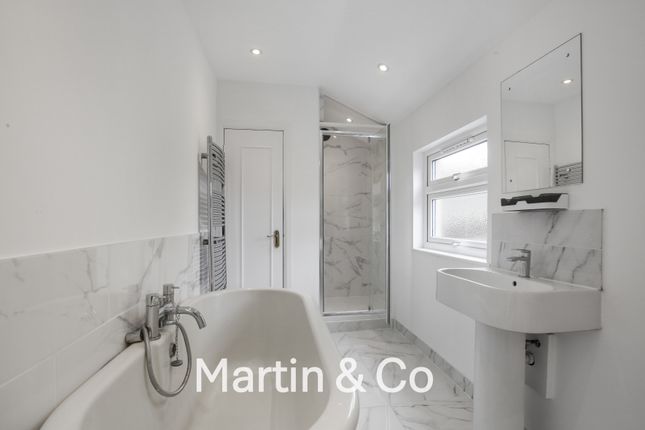 32, Heathfield Road, Croydon photo 4