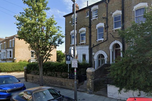 Thumbnail Flat to rent in Aspley Road, Wansted, London