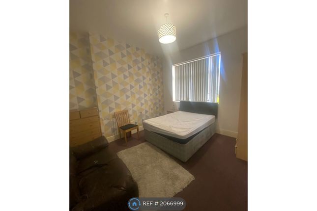 Thumbnail Room to rent in Oval Road, Birmingham